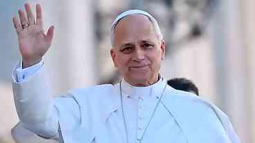 Papa Leão XIV Lamenta Guerras e a Morte de Francisco