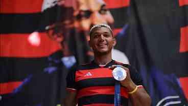 Isaquias Queiroz dispensado pelo Flamengo