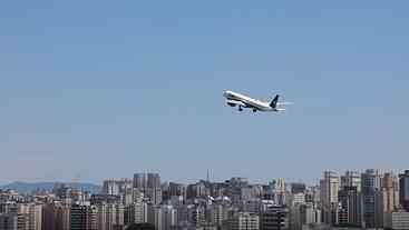 Passagens aéreas 20% mais baratas em novembro