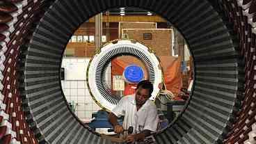 Produção Industrial Estável em 2025