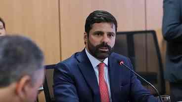 Manoel Carlos de Almeida Neto é Ministro Interino da Justiça