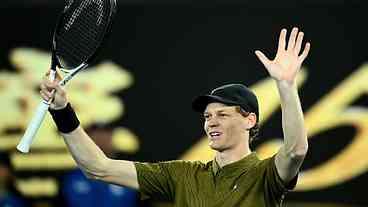 Sinner avança fácil no Aberto da Austrália