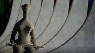 STF Impede Visita de Valdemar e Malta a Bolsonaro