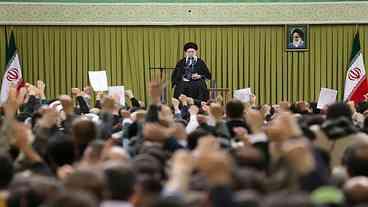 Irã Convoca Embaixadores da UE Após Designação dos Pasdaran