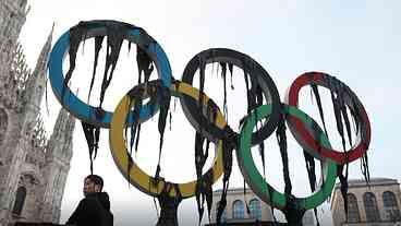 Greenpeace Protesta em Milão Durante Olimpíadas