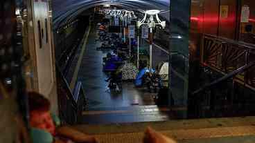 Bombardeios russos provocam apagão em larga escala na Ucrânia