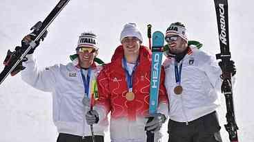 Itália e Suíça brilham no downhill dos Jogos de Inverno