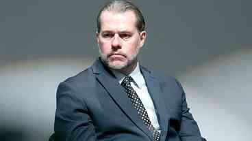 Vorcaro e Toffoli: Novos Diálogos Revelam Trama Milionária