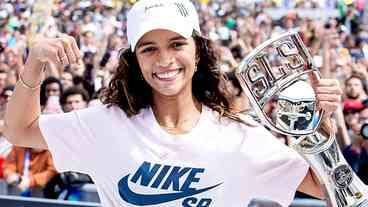 Rayssa Leal vence etapa do SLS em Sydney