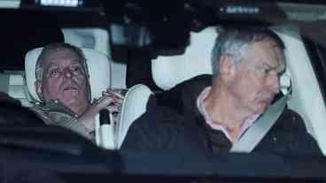 Andrew investigado após prisão por caso Epstein