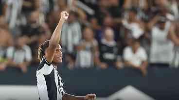 Botafogo avança na Pré-Libertadores com vitória