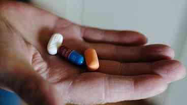 Nova terapia contra HIV traz esperança para idosos