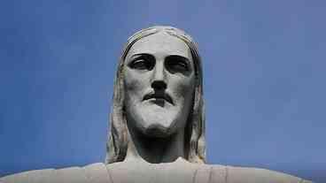 Cristo Redentor Iluminado: Campanha Feminicídio Nunca Mais