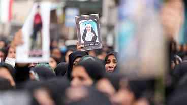 ONU pede investigação de massacre em colégio no Irã