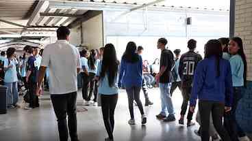 Pé-de-Meia: pagamento chega a nascidos em novembro e dezembro