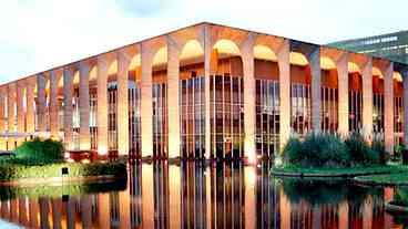 Lula desiste de ir à posse de Kast no Chile