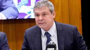 Lindbergh Farias denuncia proteção a Flávio Bolsonaro