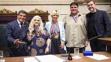 Gabriel da Muda Recebe Medalha Pedro Ernesto