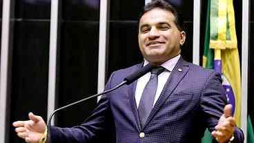 Câmara decidirá sobre perda de mandato de deputados condenados