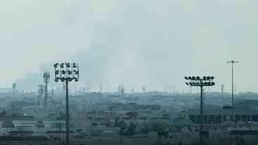 Irã ataca Qatar e Arábia Saudita em escalada de conflitos