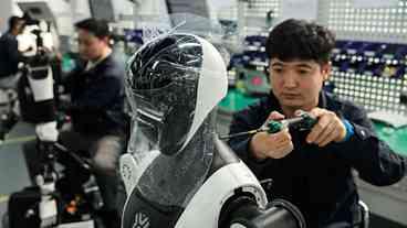 IA aberta da China desafia liderança dos EUA, diz conselho