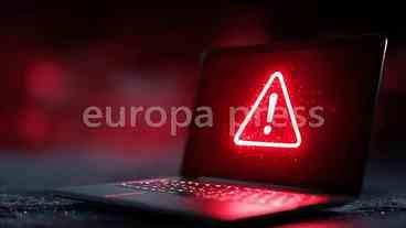 Curadoria Humana: A Defesa Contra Deepfakes