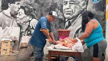 Casa de Maradona se transforma em refeitório na Argentina