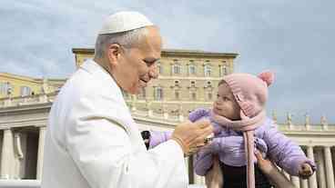 Papa pede paz e orações por vítimas inocentes