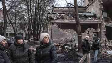 Rússia Pressiona Ucrânia a Deixar Donbass