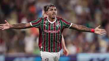 Fluminense vence Corinthians e assume vice-liderança