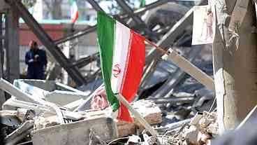 Ataque Destrói Sinagoga no Irã Atribuído a EUA e Israel