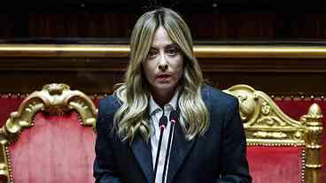 Giorgia Meloni nega renúncia e reafirma mandato