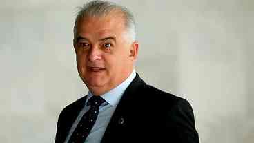 França busca diálogo com Kassab para apoiar Lula