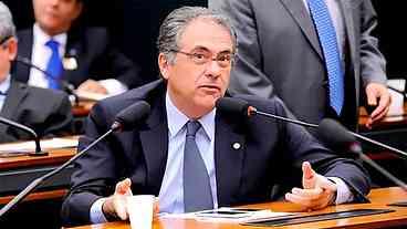 PGR investiga Tarcísio de Freitas e Flávio Bolsonaro
