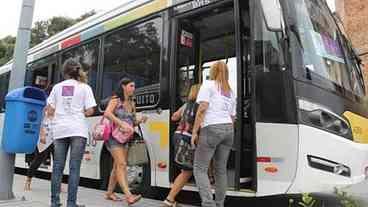 Rio proíbe pagamento em dinheiro nas passagens de ônibus