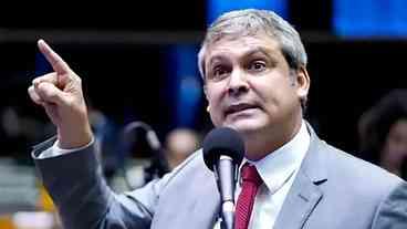 PL que reduz penas de golpistas é inconstitucional