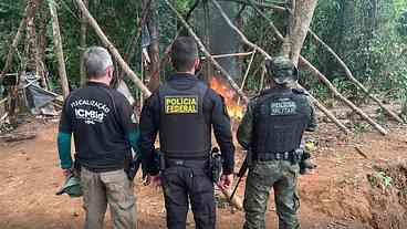 Polícia Federal combate garimpos ilegais na Amazônia
