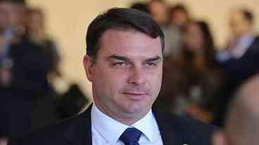 Queda nas Pesquisas de Flávio Bolsonaro