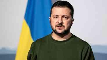 Zelensky Lança Ataques em Refinaria Russa e Kherson