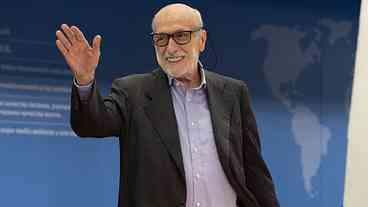 Morre Carlo Petrini, fundador do Slow Food