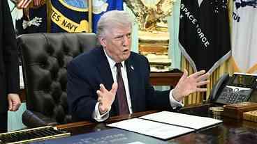 China defende não interferência após decisão de Trump