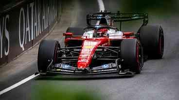 Ferrari Brilha em Mônaco: Leclerc na Frente