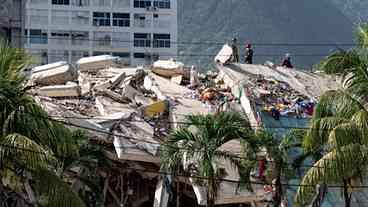 Terremoto de grande intensidade sacode Hindu Kush, no...
