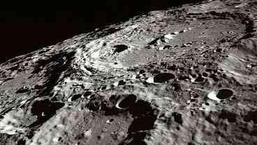 Arroz cresce com sucesso em simulador de solo lunar