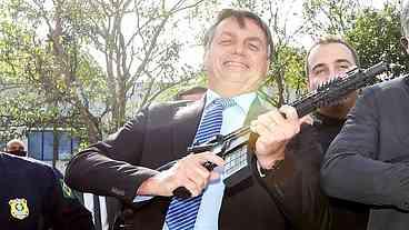 Bolsonaro tem até segunda-feira para entregar 10 armas