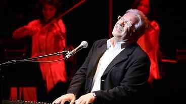 Ícone da música italiana, Peppino di Capri morre aos 86 anos