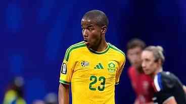 Jogador da seleção sul-africana é encontrado morto aos 25...