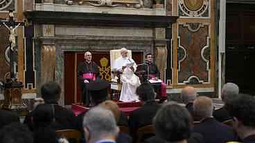 Suposto espião ligado à Rússia atuava no Vaticano