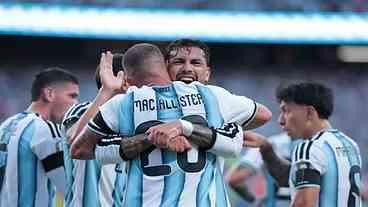 Virada nos acréscimos leva Argentina à final da Copa