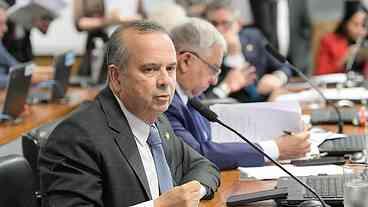 PL confirma candidatura de ’01’ ainda sem alianças e vice...
